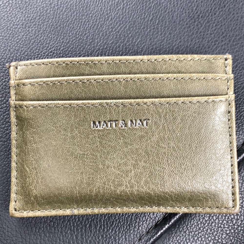 Matt and nat wallet / cardholder green
